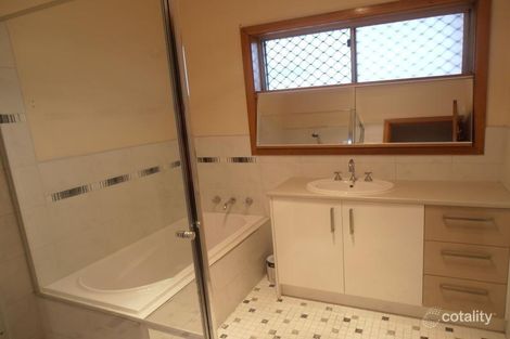 Property photo of 72 Pallant Avenue Reservoir VIC 3073