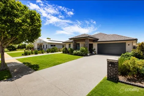 Property photo of 4 Barramundi Drive Burrum Heads QLD 4659