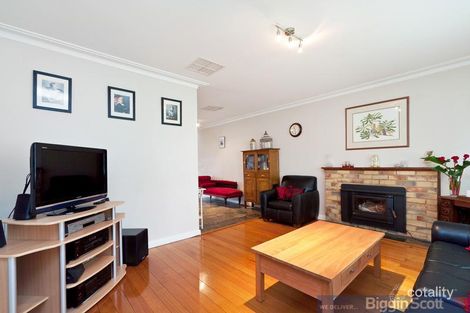 Property photo of 24 James Avenue Aspendale VIC 3195