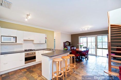 Property photo of 24 James Avenue Aspendale VIC 3195