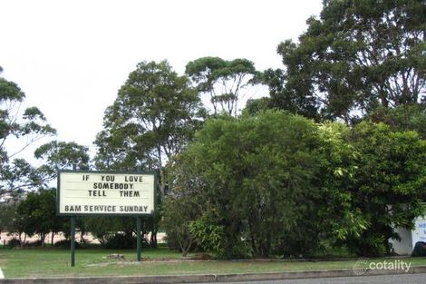 16 Hutchinson St, Redhead, NSW 2290