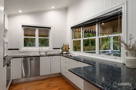 Property photo of 21 Virginia Avenue Hawthorne QLD 4171
