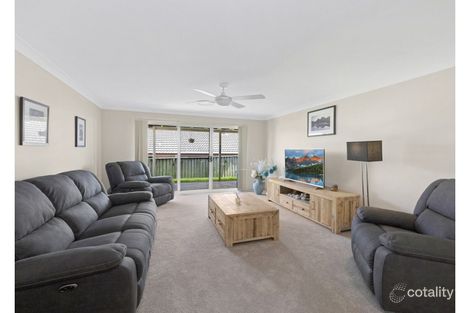 Property photo of 41 Tradewinds Avenue Summerland Point NSW 2259