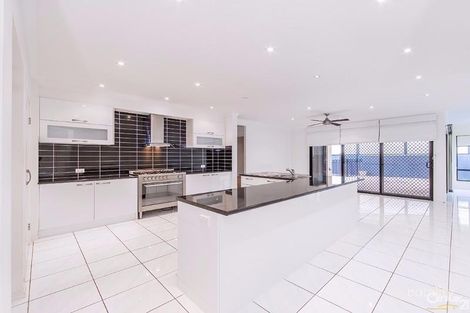 Property photo of 14 Wellington Road Murrumba Downs QLD 4503