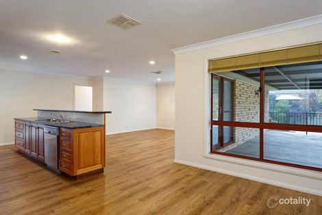 Property photo of 51 Bourkelands Drive Bourkelands NSW 2650