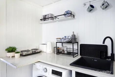 Property photo of 14 Rouen Avenue Paradise Point QLD 4216