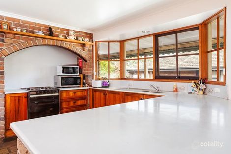 Property photo of 2 Sinclair Street Somerville VIC 3912