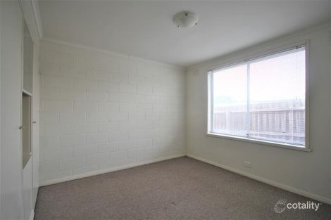 Property photo of 3/1 Kinnordy Court Hamlyn Heights VIC 3215