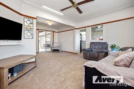Property photo of 57 Middle Point Road Bolton Point NSW 2283