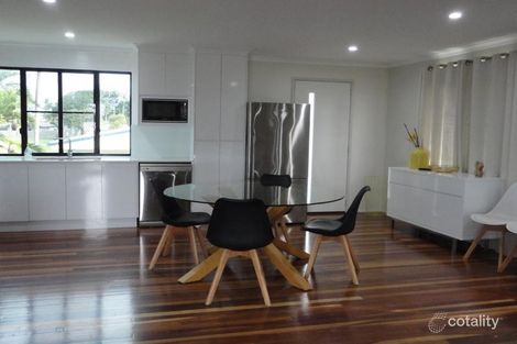 Property photo of 26 Dickens Avenue Ooralea QLD 4740