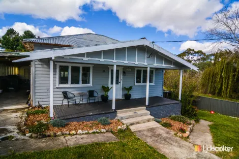 Property photo of 15 Paine Street Portland NSW 2847