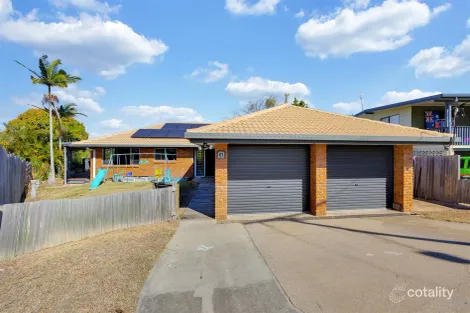 Property photo of 18 Berrigan Court Kin Kora QLD 4680