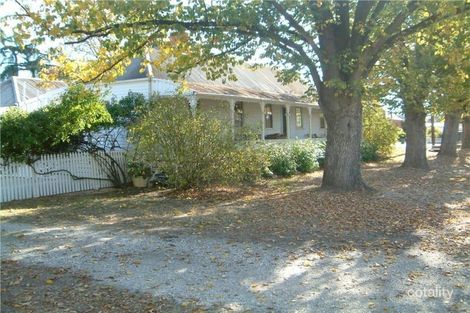 14 Hilliers St, Newstead, VIC 3462