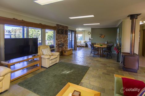 Property photo of 12 Sunseeker Drive Bawley Point NSW 2539