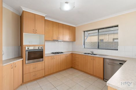 Property photo of 6 Barnfield Drive Ellenbrook WA 6069