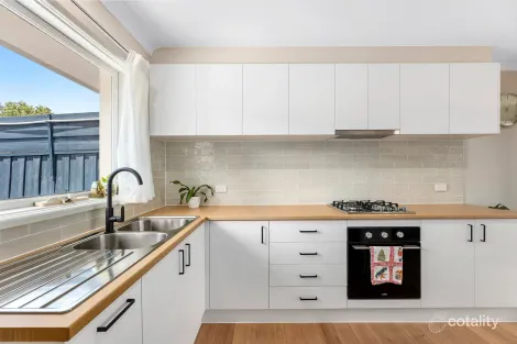 Property photo of 1/18 View Street Croydon VIC 3136