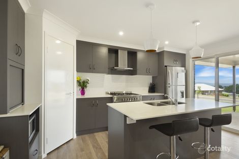 Property photo of 2 Pepperwood Place Withcott QLD 4352