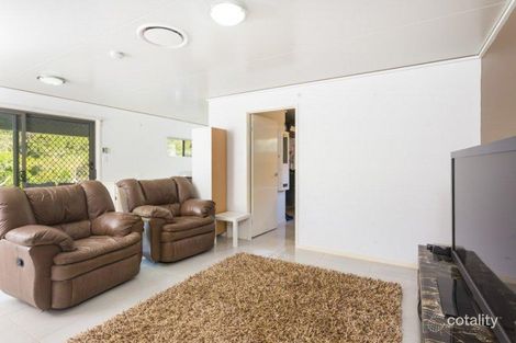 Property photo of 420 Savages Road Brookfield QLD 4069