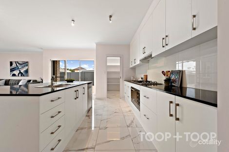 Property photo of 19 College Avenue Valley View SA 5093