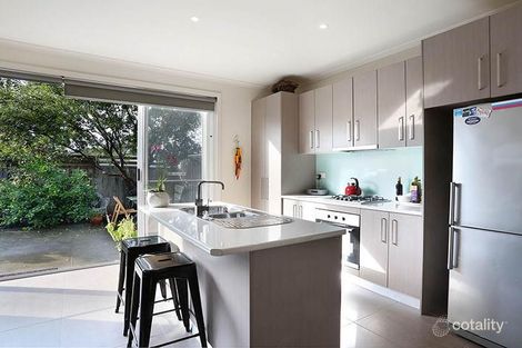 Property photo of 2/4 Manly Court Coburg North VIC 3058