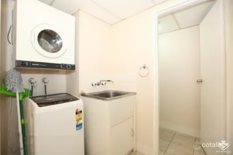 Property photo of 5/4 Mary Avenue Broadbeach QLD 4218