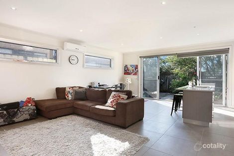 Property photo of 2/4 Manly Court Coburg North VIC 3058