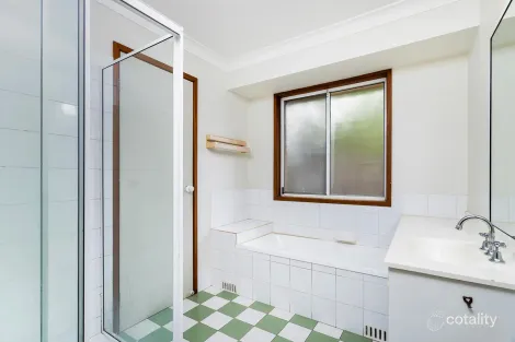 Property photo of 21 Tolson Place Balgownie NSW 2519