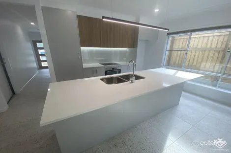 Property photo of 41 Macmillan Loop Belivah QLD 4207