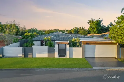 Property photo of 7 Darnay Road Broadbeach Waters QLD 4218