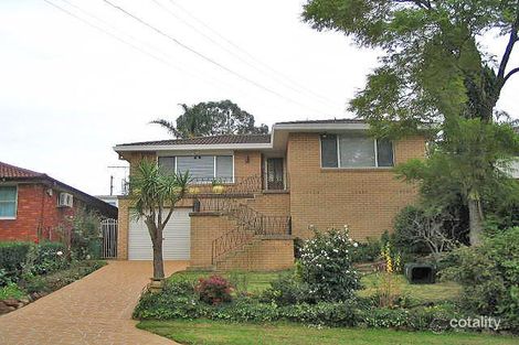 14 Stonehaven Pde, Cabramatta, NSW 2166