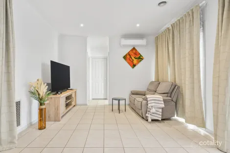 Property photo of 50 Jade Way Hillside VIC 3037