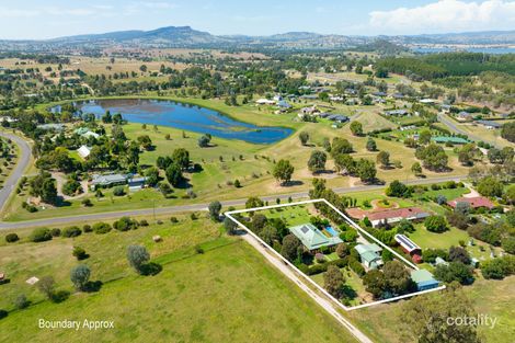 25 Lakeview Dr, Table Top, NSW 2640