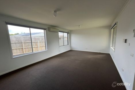 Property photo of 5 Rotary Court Sale VIC 3850