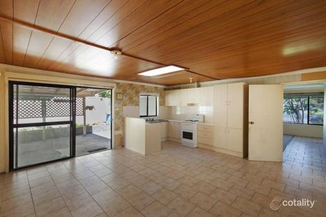 Property photo of 124 Cams Boulevard Summerland Point NSW 2259