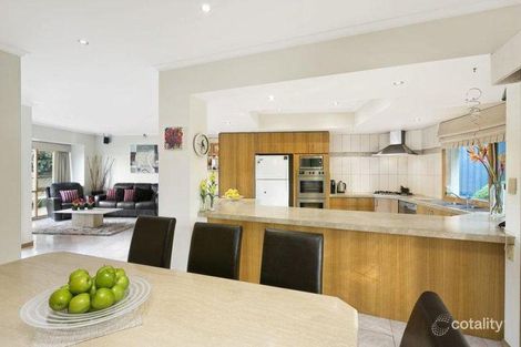 Property photo of 25 Parklands Close Donvale VIC 3111