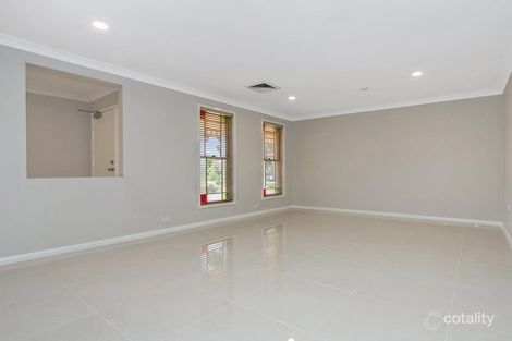 Property photo of 27 Hampton Crescent Prospect NSW 2148