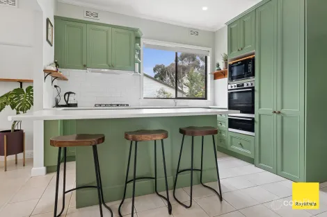 Property photo of 30 Quick Street Long Gully VIC 3550