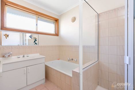 Property photo of 1/1 St Anthony Court Lara VIC 3212
