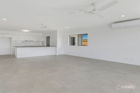 Property photo of 37 Tiller Circuit Trinity Beach QLD 4879