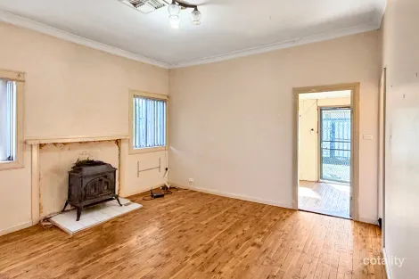 Property photo of 40 Becker Street Cobar NSW 2835