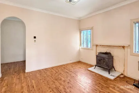 Property photo of 40 Becker Street Cobar NSW 2835