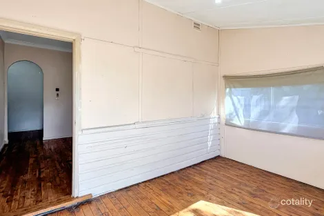 Property photo of 40 Becker Street Cobar NSW 2835