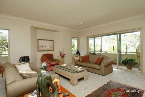 Property photo of 1 Cornwall Drive Elanora QLD 4221