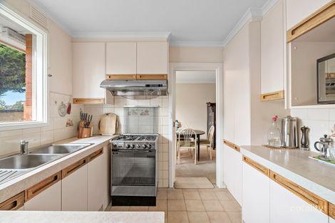 Property photo of 30 Leeds Road Mount Waverley VIC 3149