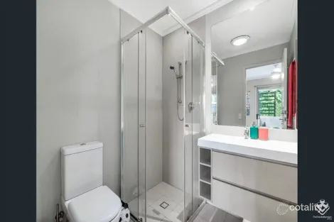 Property photo of 108/123 Barrack Road Murarrie QLD 4172