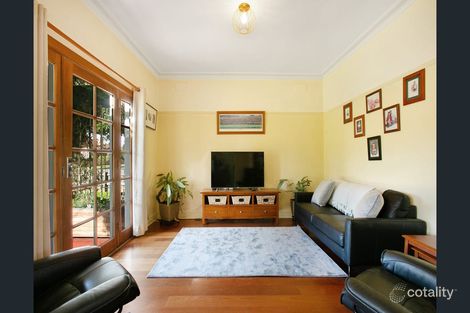 Property photo of 1 Finton Grove Reservoir VIC 3073