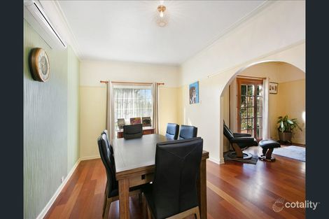 Property photo of 1 Finton Grove Reservoir VIC 3073
