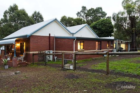 15 Cross Rd, Bedfordale, WA 6112