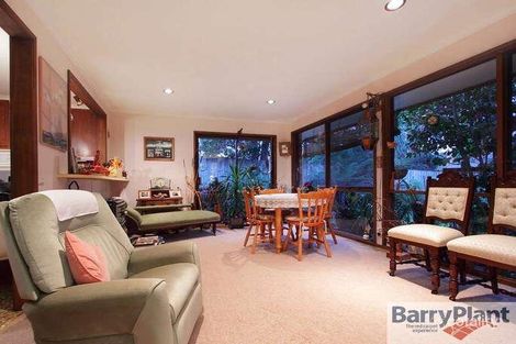 Property photo of 14 Larool Crescent Seaford VIC 3198