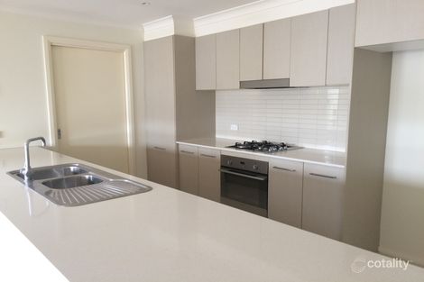 Property photo of 25 Belleville Close Burnside Heights VIC 3023
